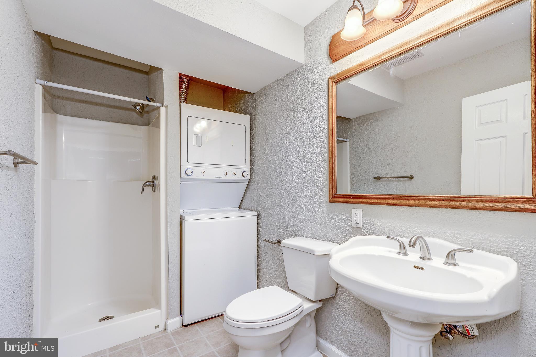 WILLOWBROOK - Residential