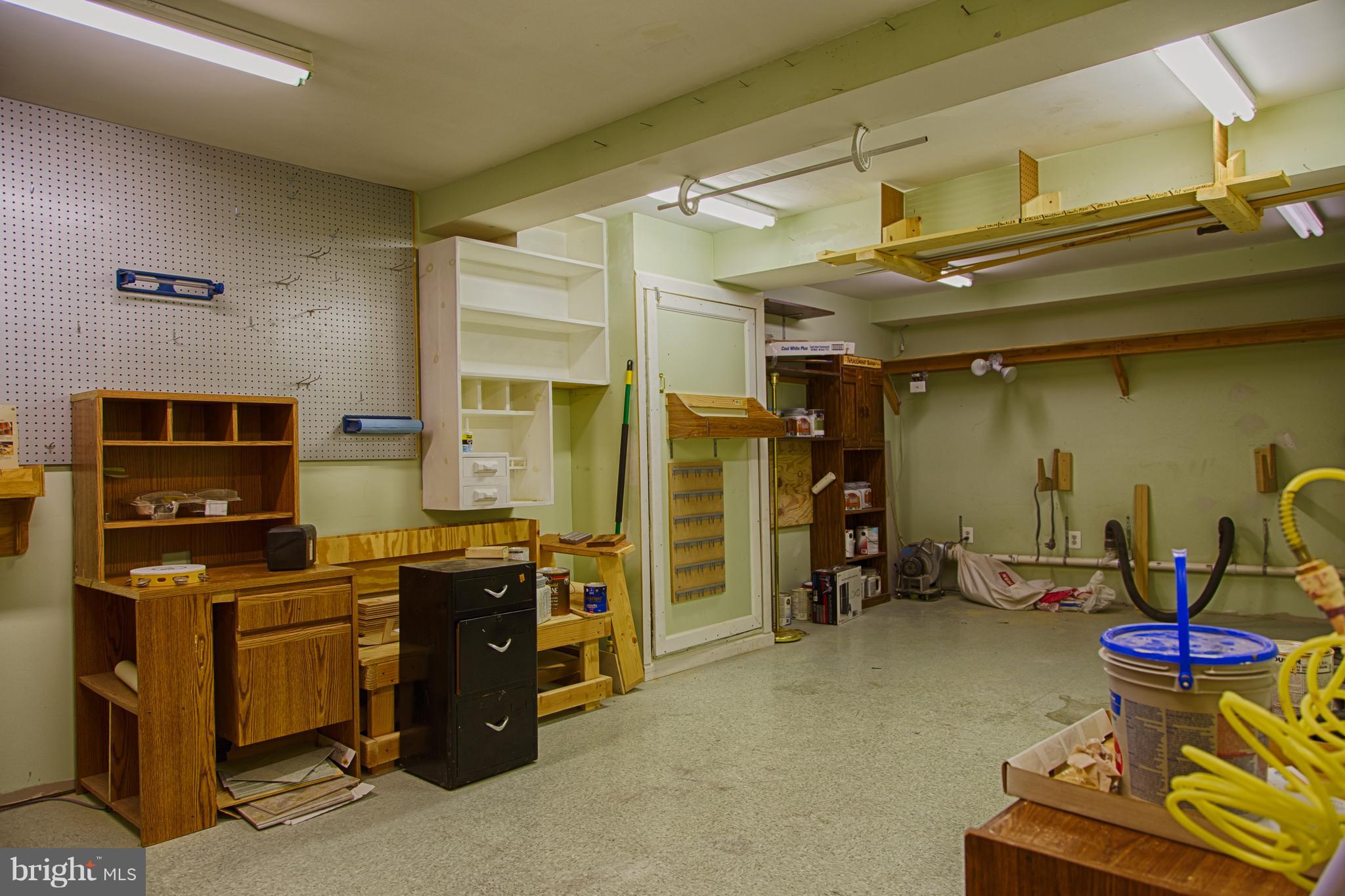 CAVE QUARTER ESTATES - Residential