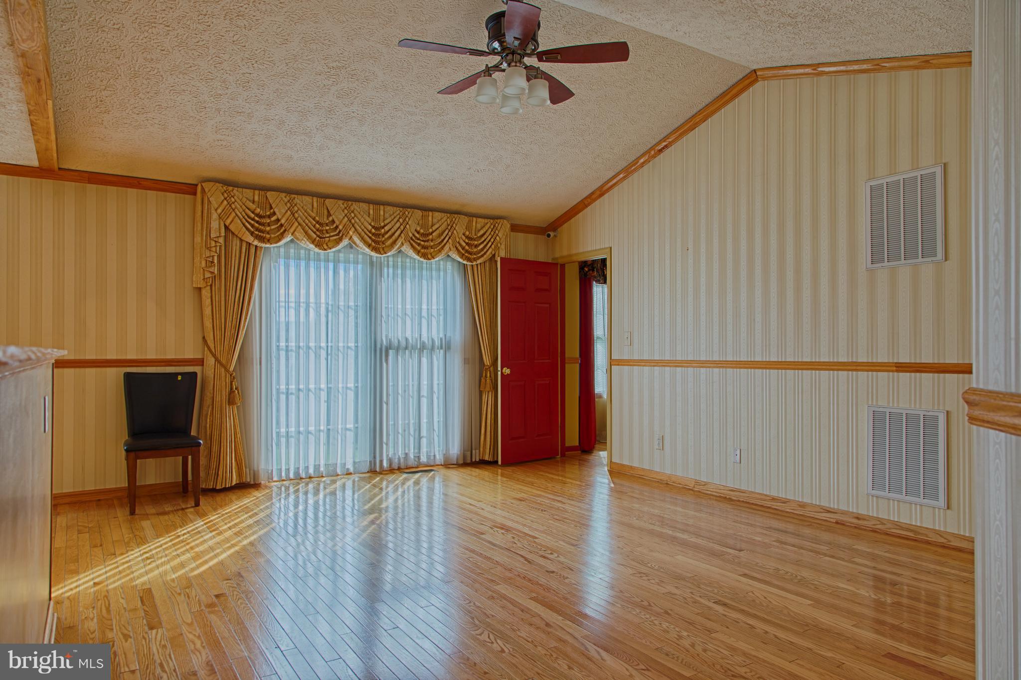 CAVE QUARTER ESTATES - Residential