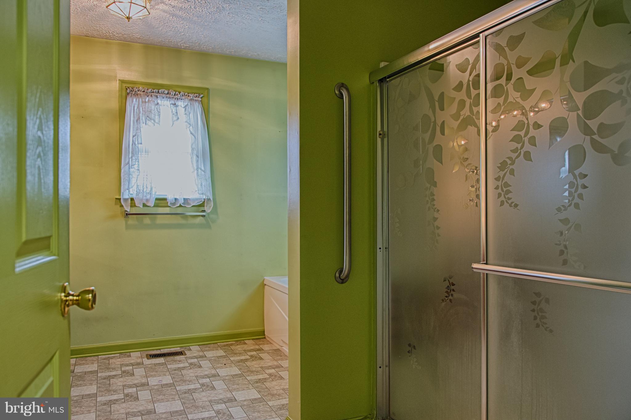 CAVE QUARTER ESTATES - Residential