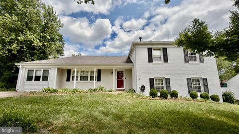 Homes For Rent - 4217 Kincaid Court<br/> CHANTILLY, VA 20151