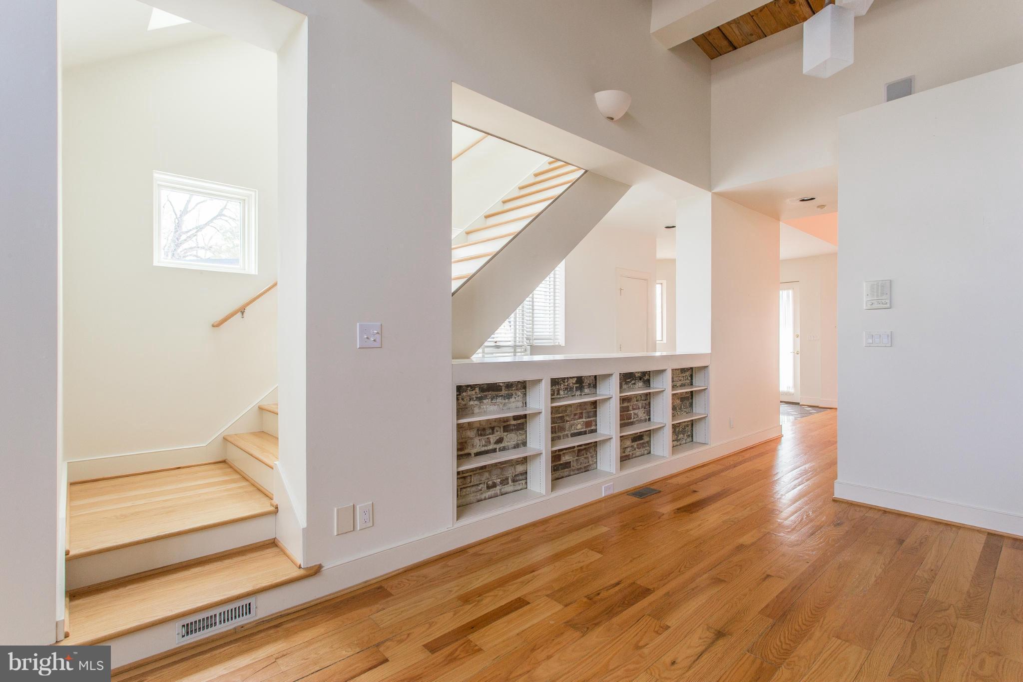 MILL RACE COMMON - Residential