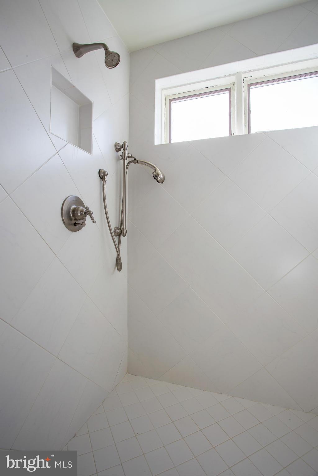 MILL RACE COMMON - Residential