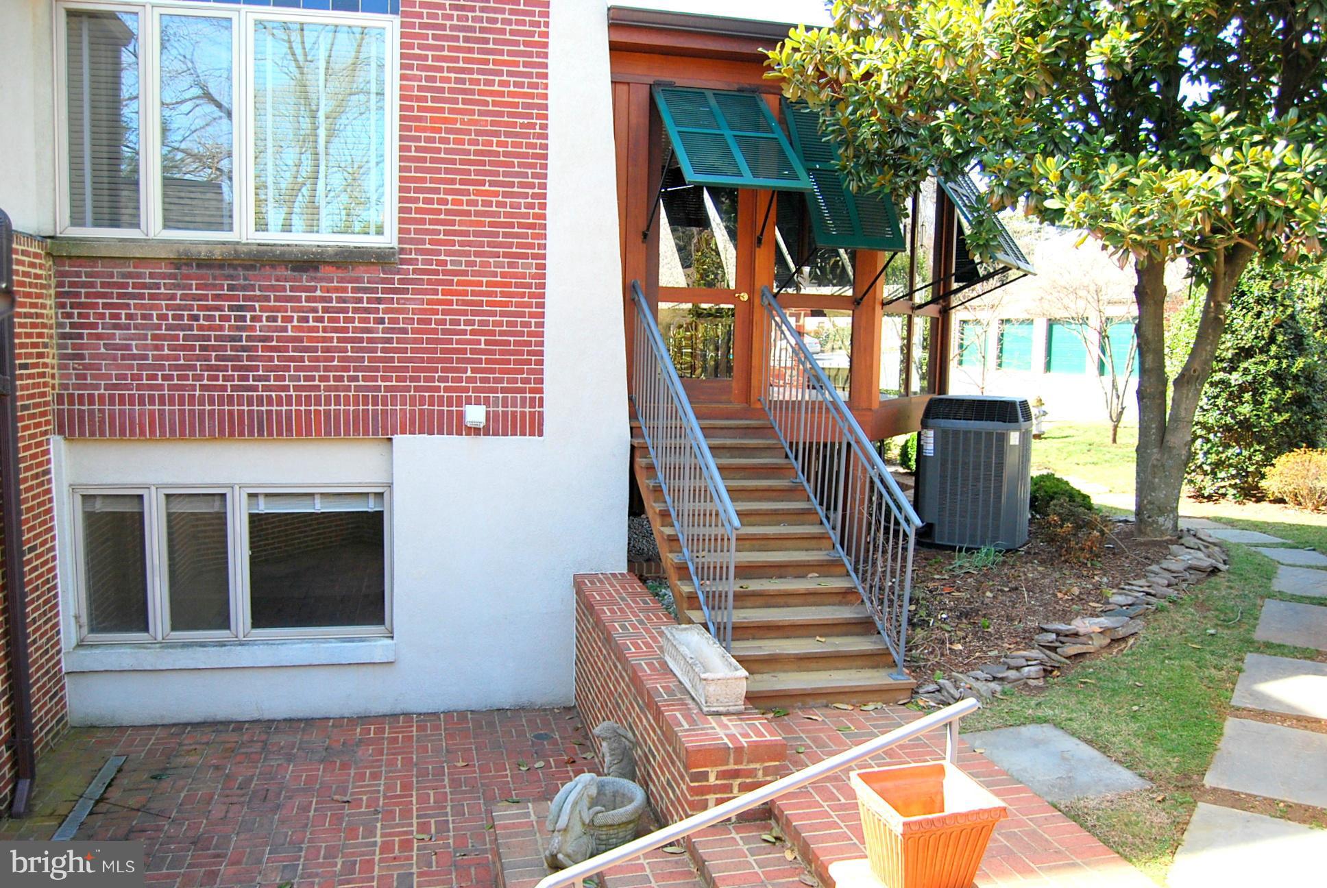 MILL RACE COMMON - Residential