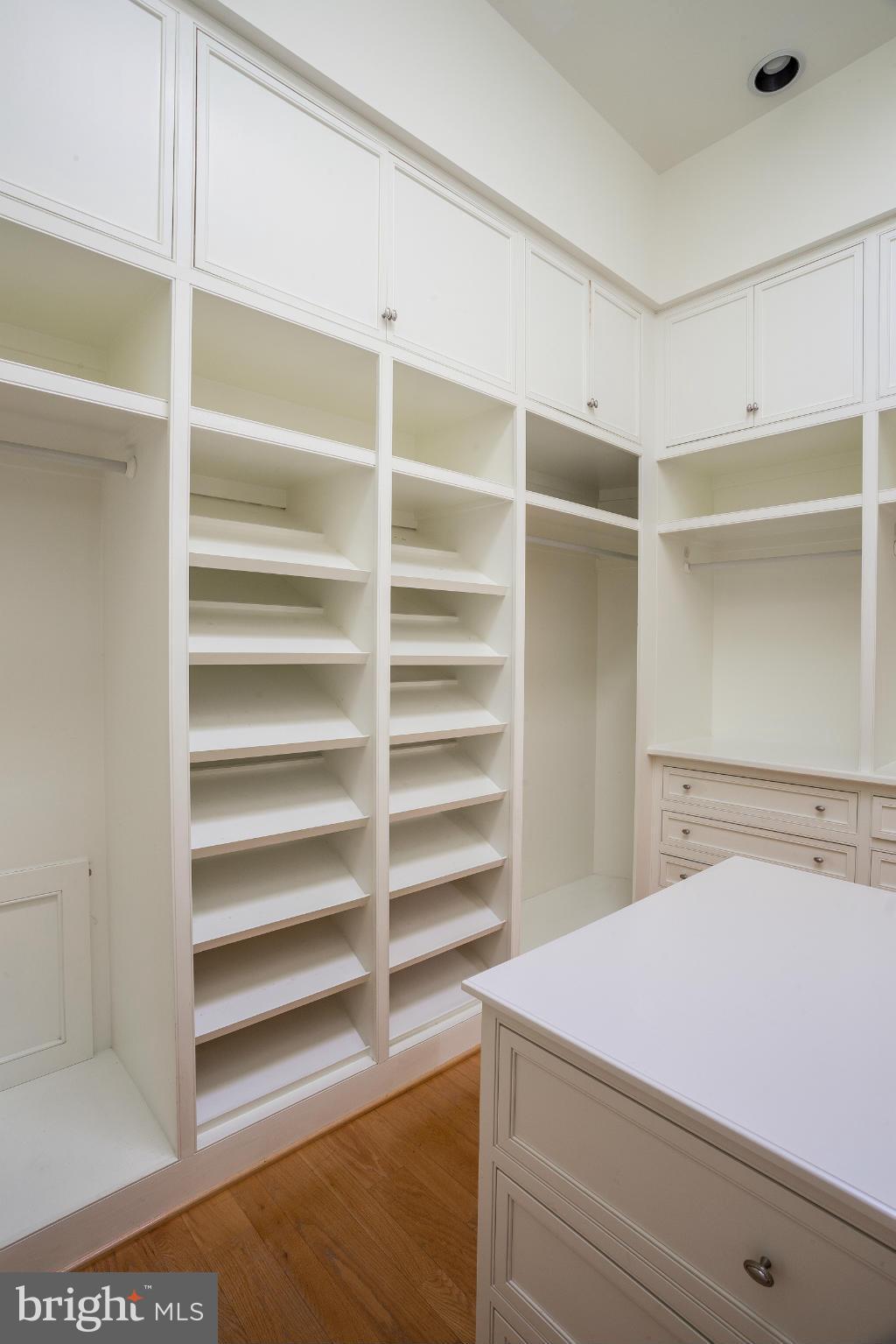 MILL RACE COMMON - Residential