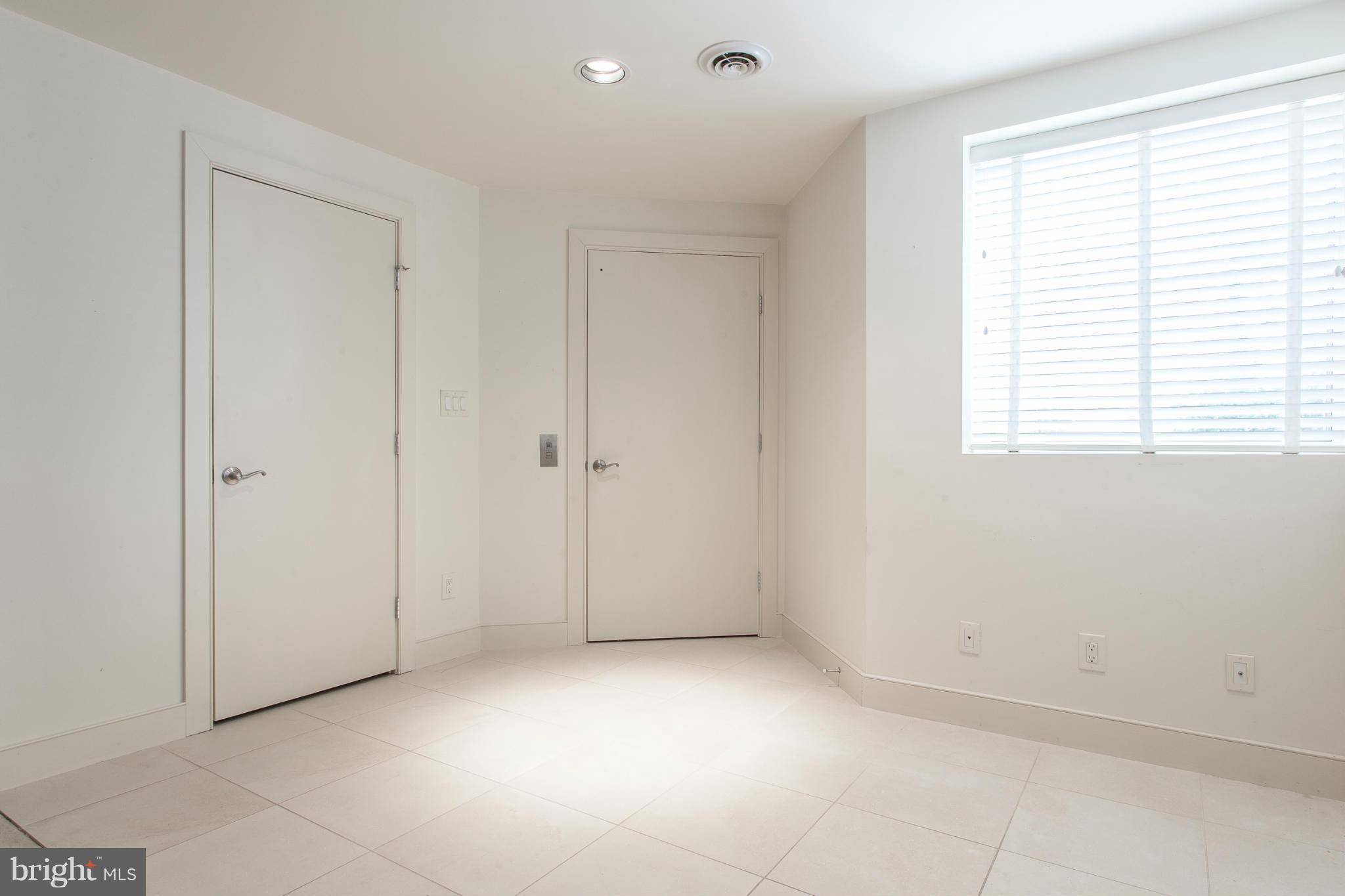 MILL RACE COMMON - Residential