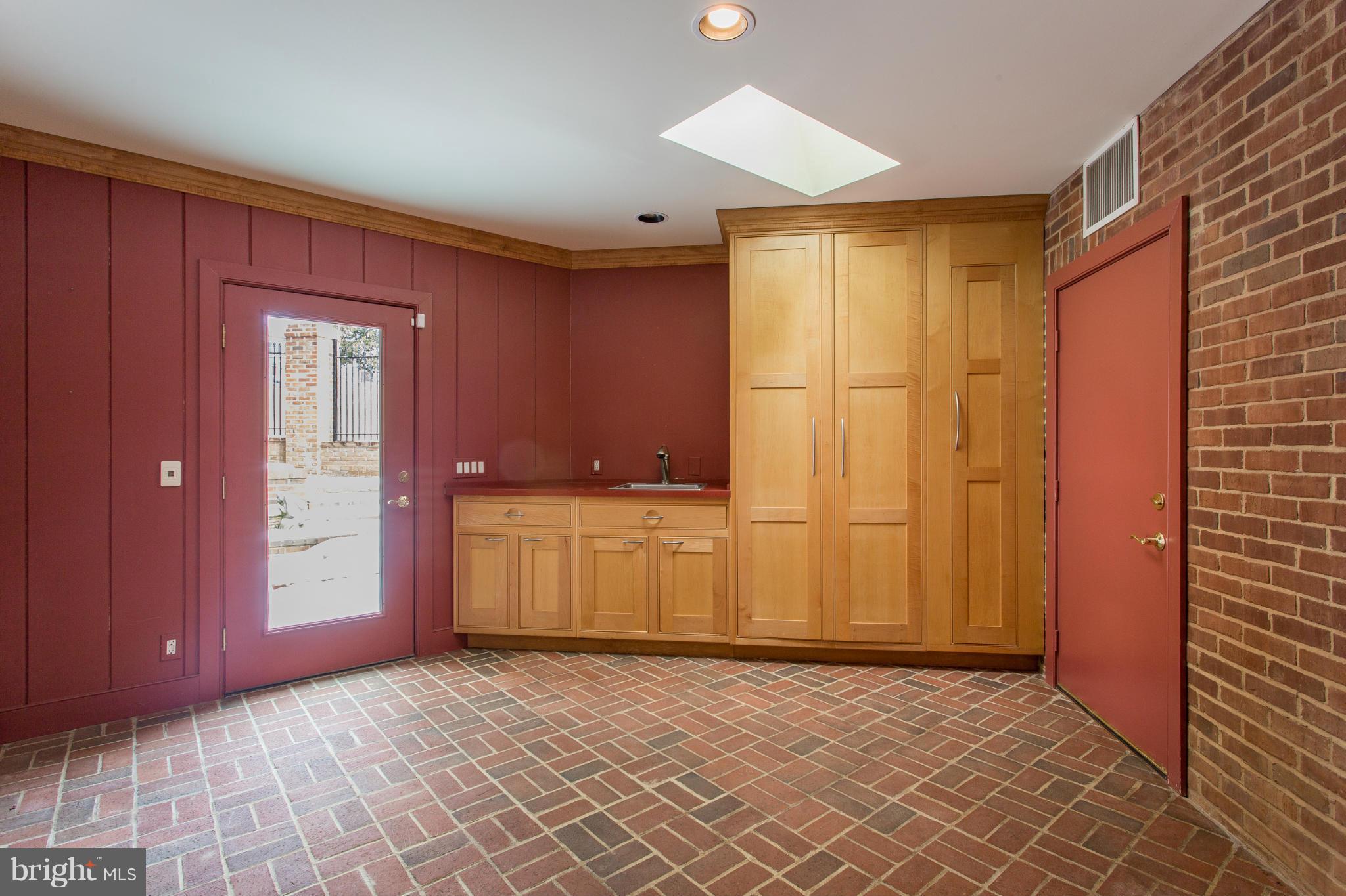 MILL RACE COMMON - Residential