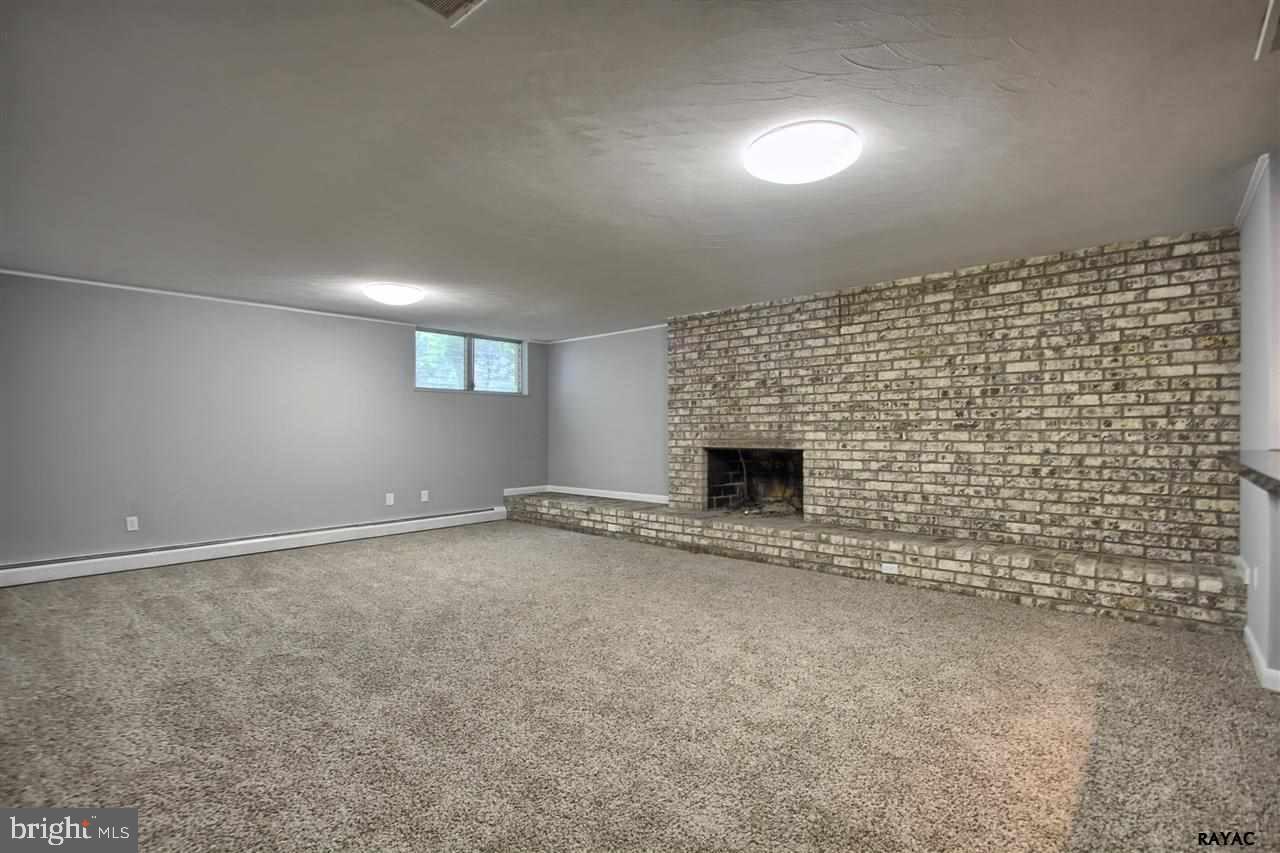RESERVOIR PARK - Residential