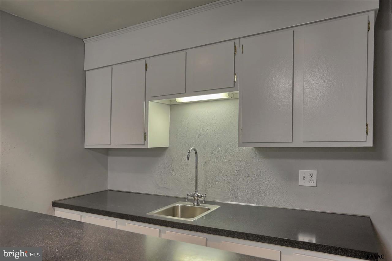 RESERVOIR PARK - Residential