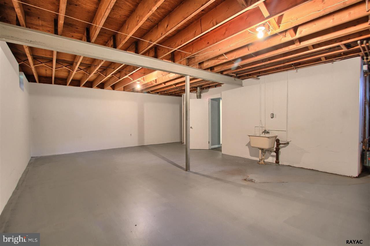RESERVOIR PARK - Residential