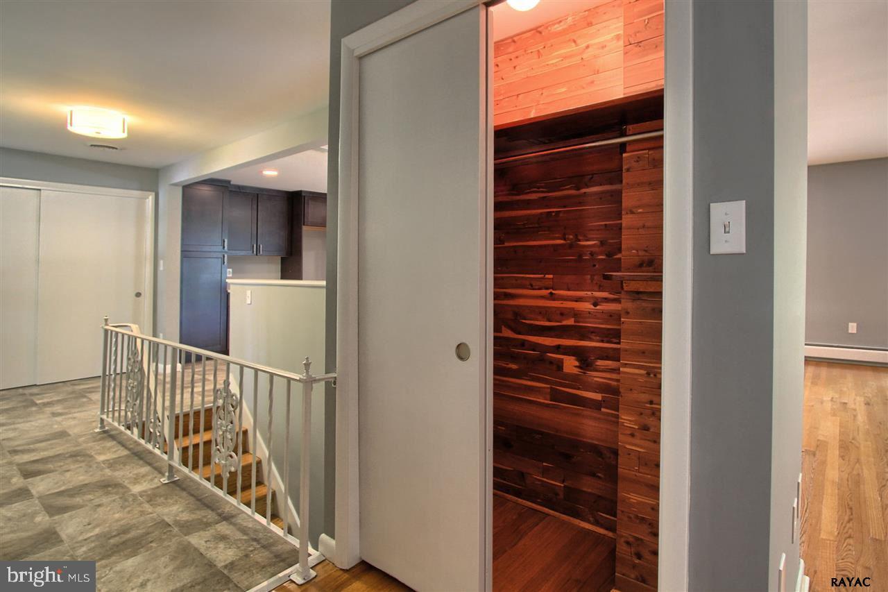 RESERVOIR PARK - Residential
