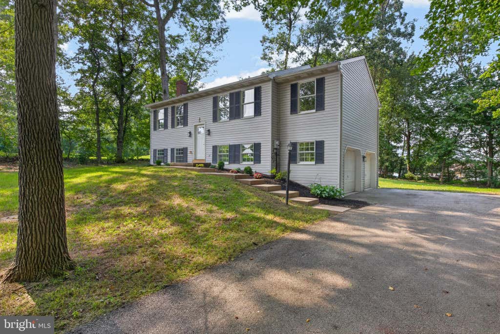 Photo of 664 Center Road, QUARRYVILLE, PA 17566 (MLS # PALA2093612)