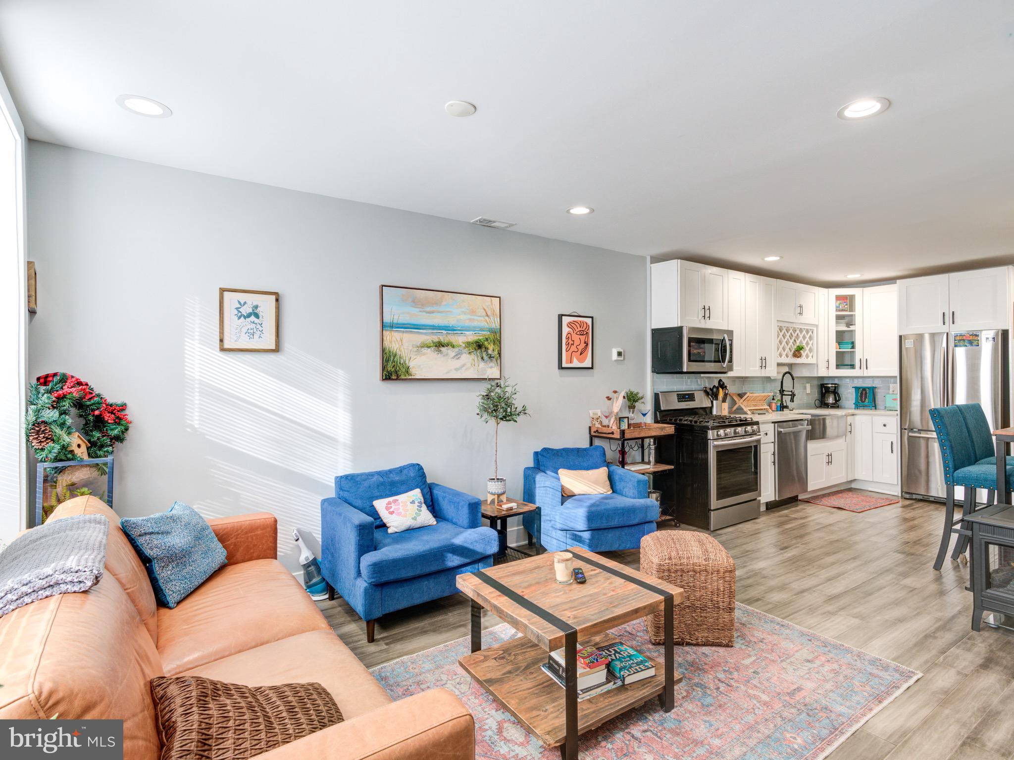 1823 MOUNTAIN STREET