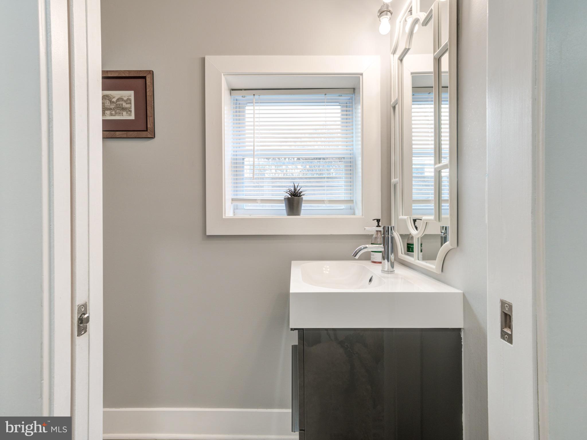 POINT BREEZE - Residential