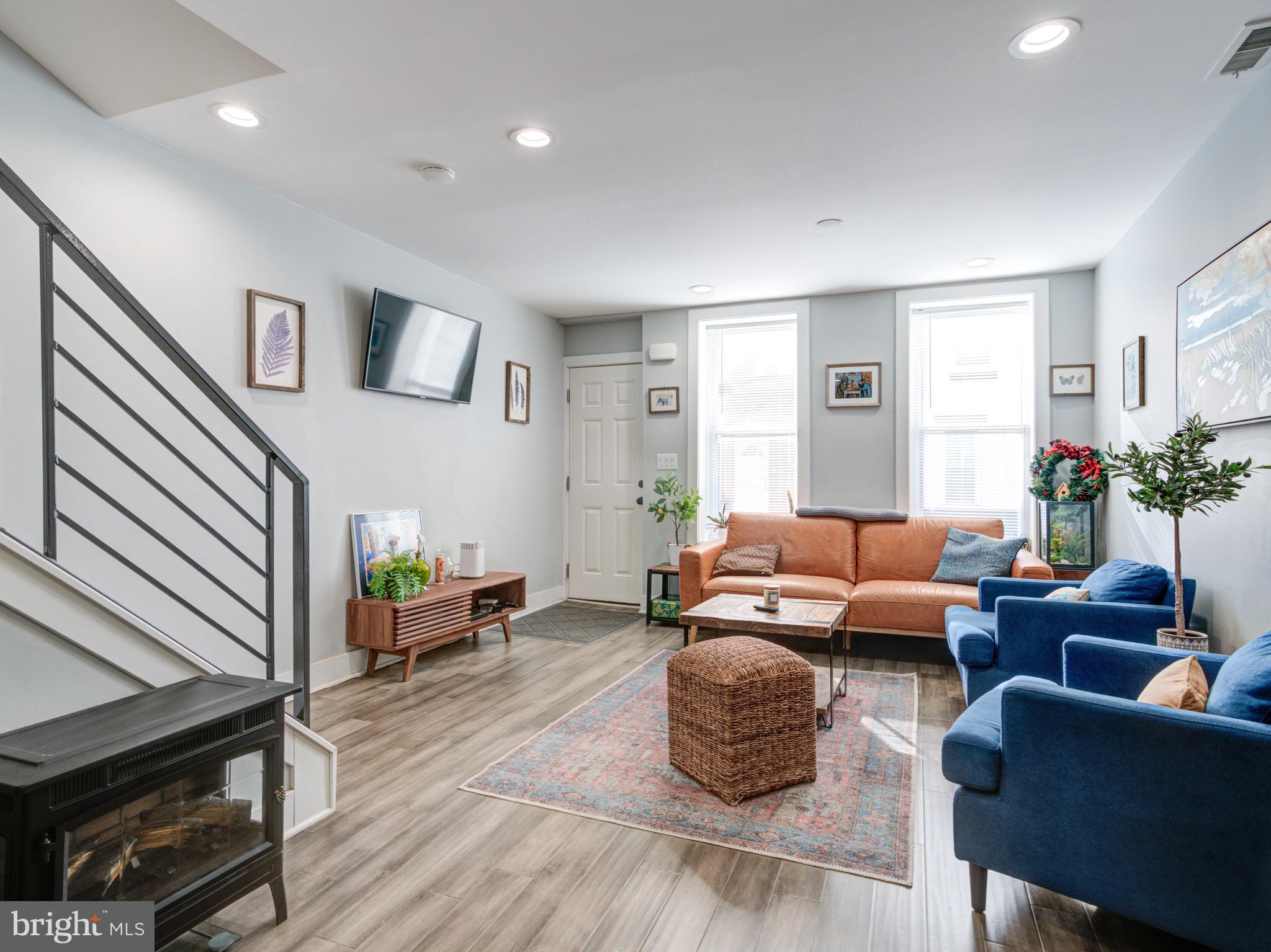 POINT BREEZE - Residential