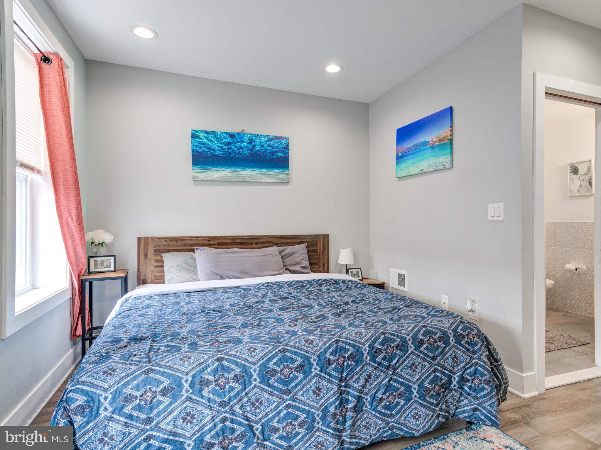 POINT BREEZE - Residential