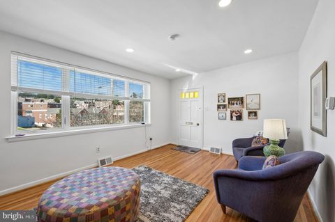 568 DOMINO LANE PHILADELPHIA PA 19128