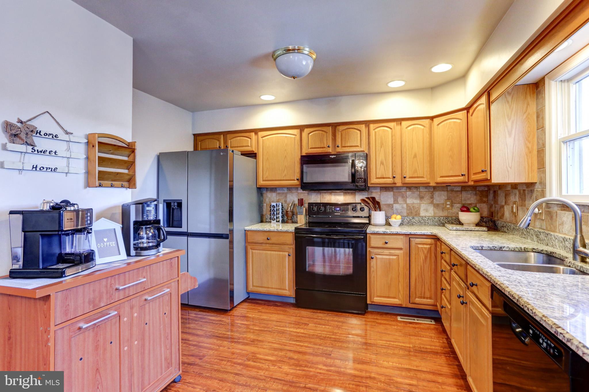 CHAMBERS KNOLL - Residential