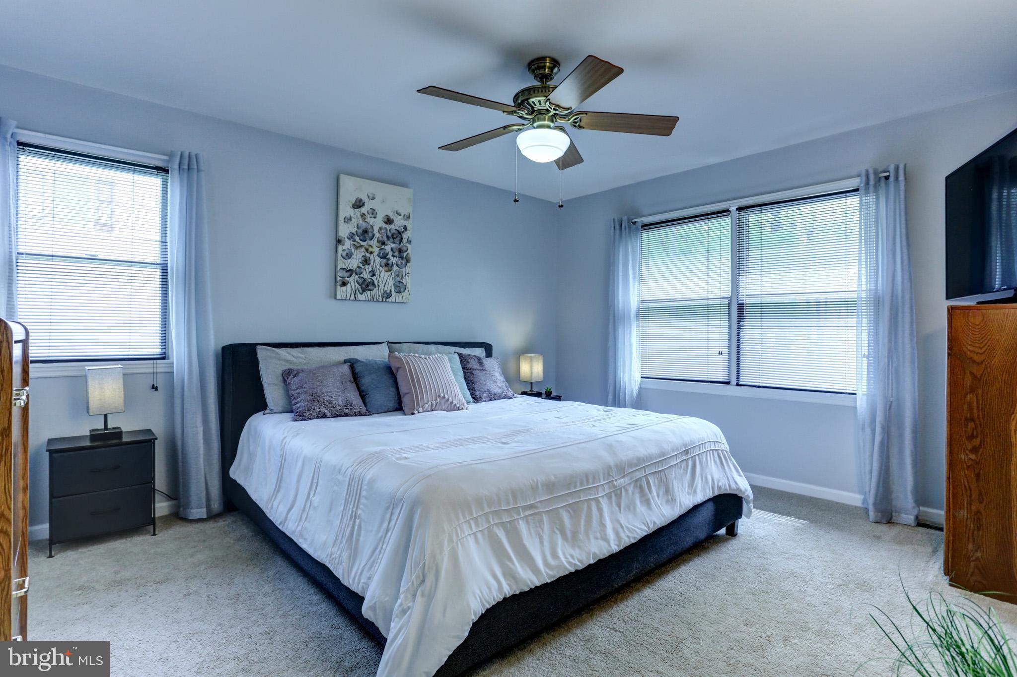 CHAMBERS KNOLL - Residential