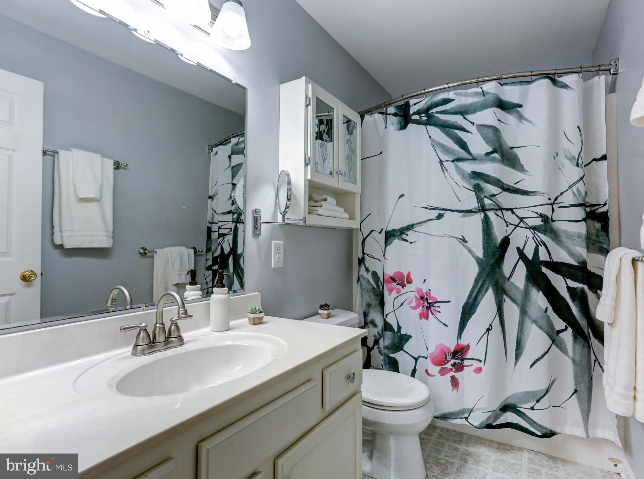 CHAMBERS KNOLL - Residential