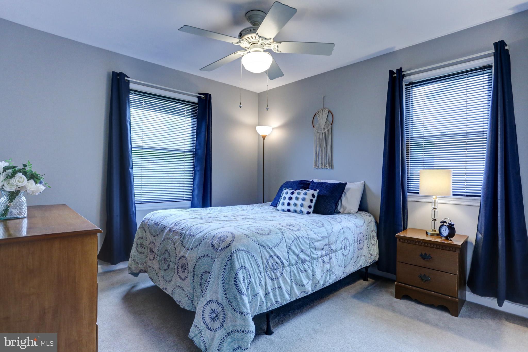 CHAMBERS KNOLL - Residential