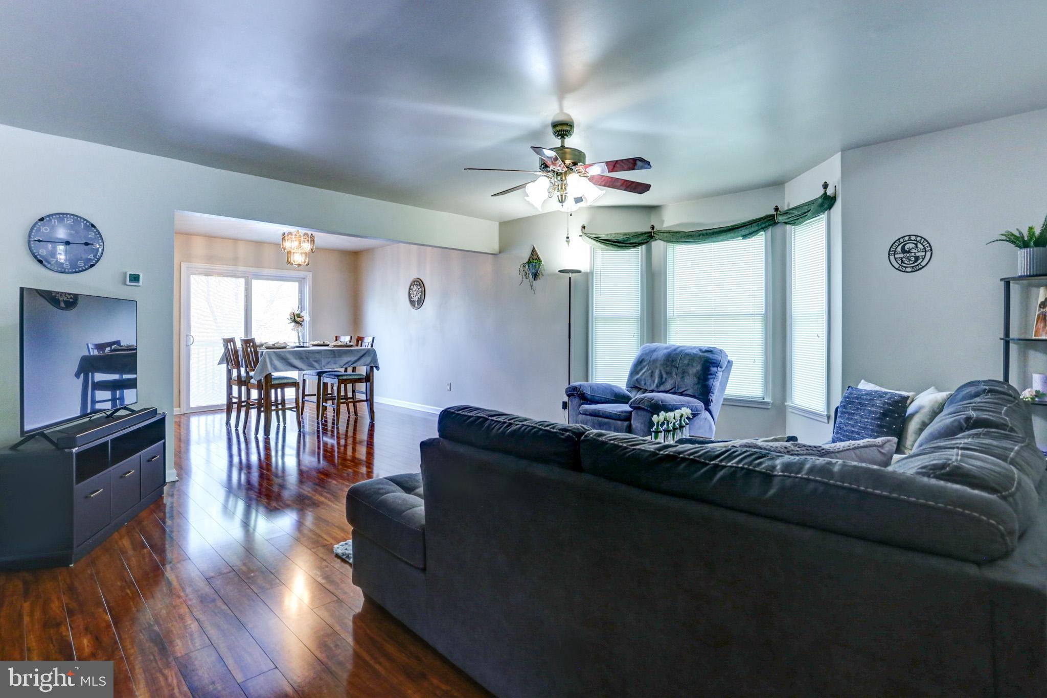 CHAMBERS KNOLL - Residential