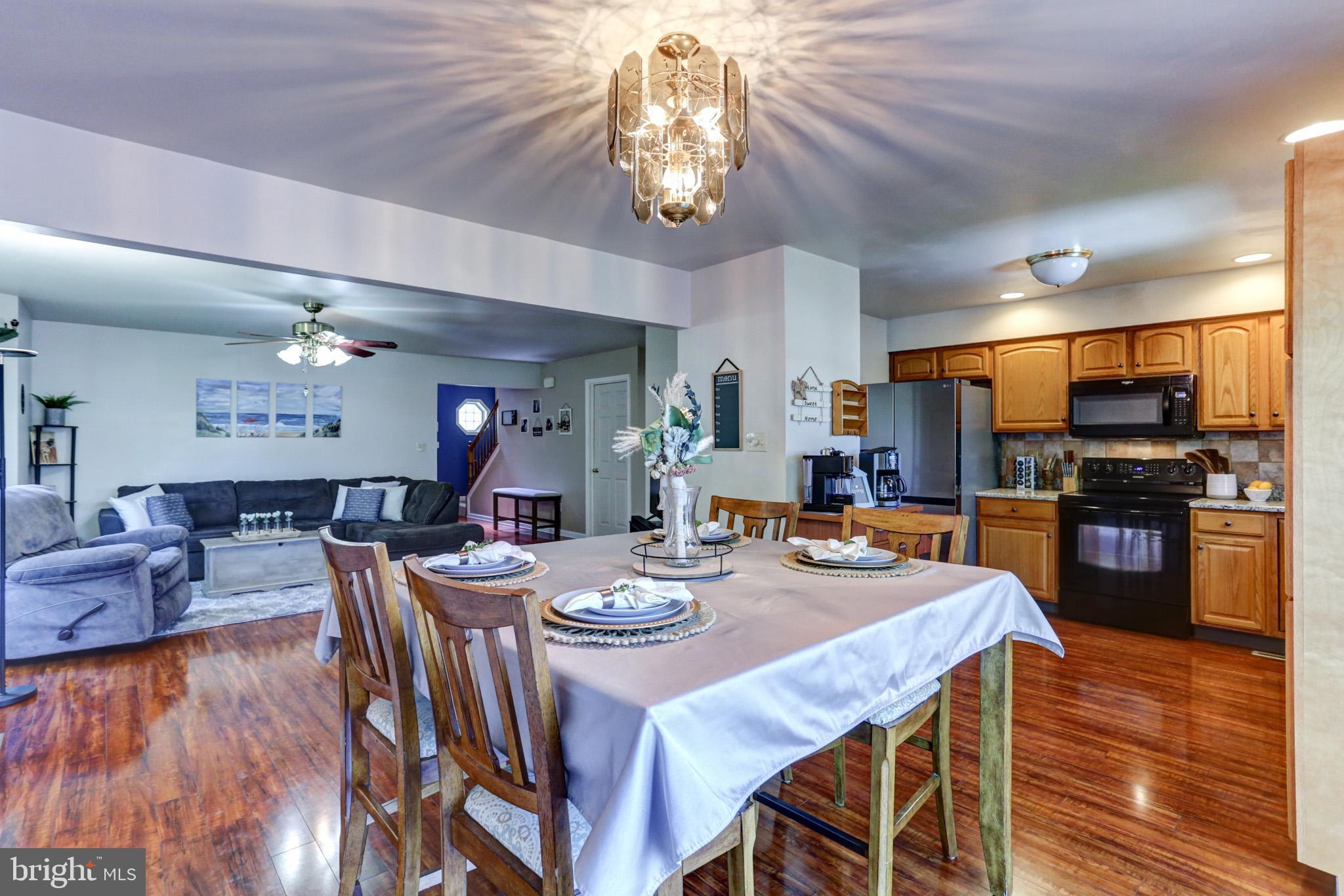 CHAMBERS KNOLL - Residential