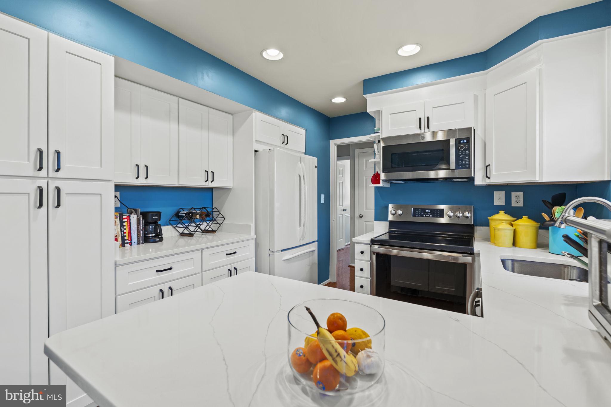 SOMERSET AT BELAIR - Residential