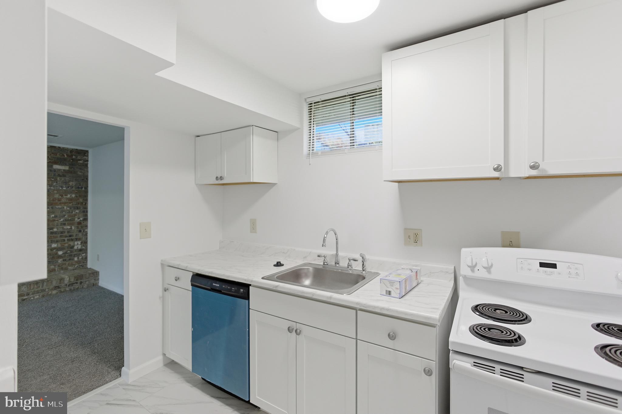 FRIENDLY - Residential Lease