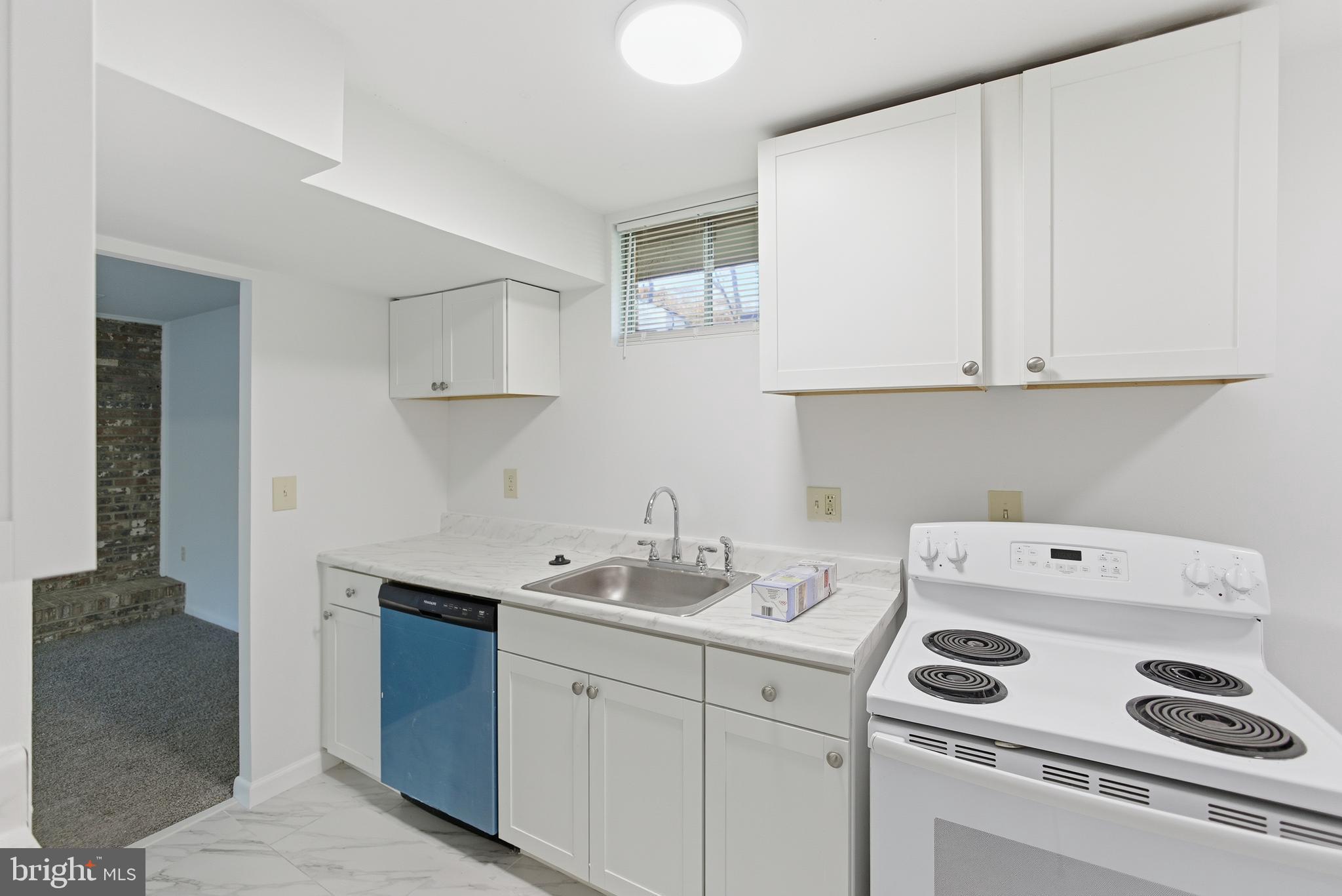 FRIENDLY - Residential Lease