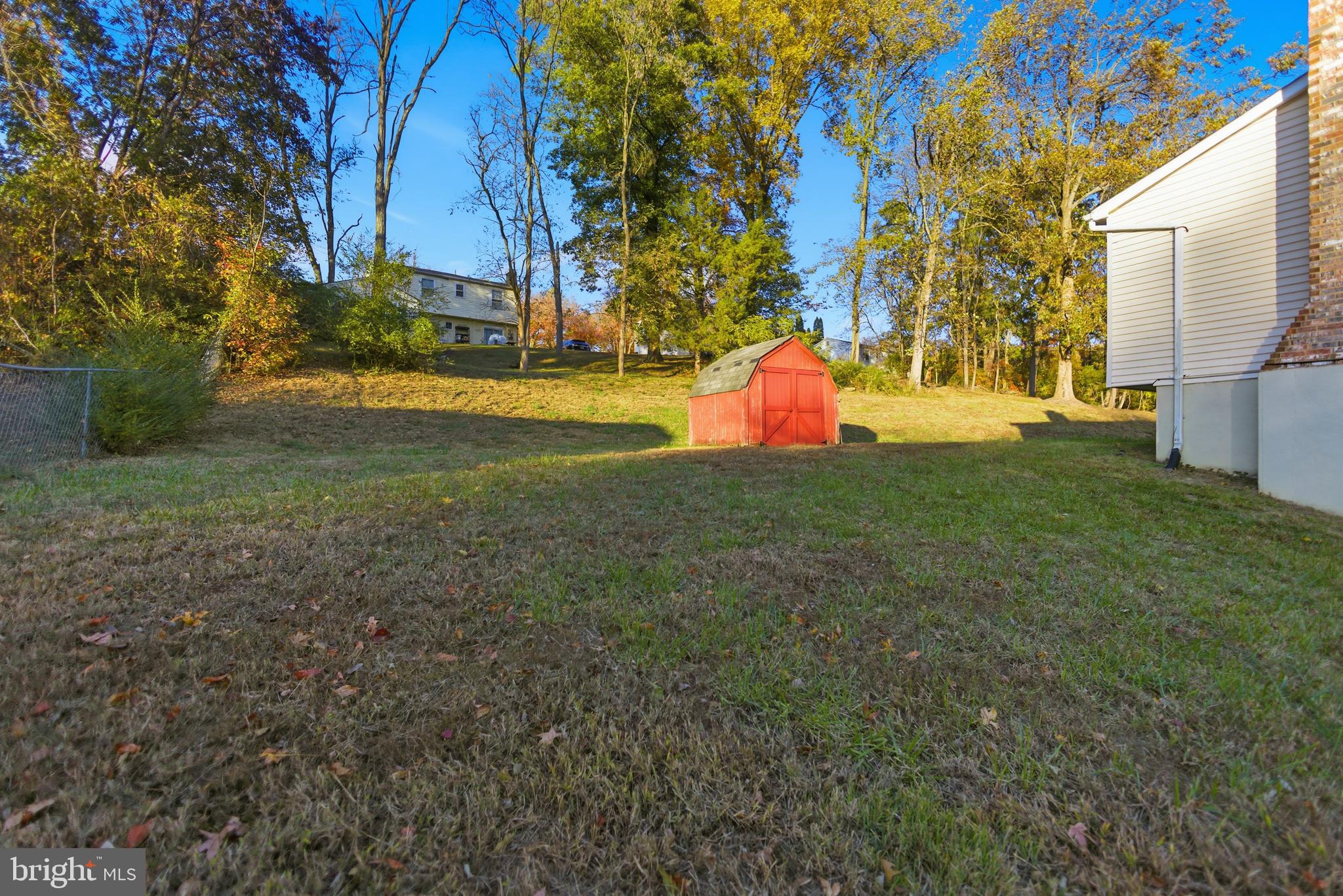 FRIENDLY - Residential Lease