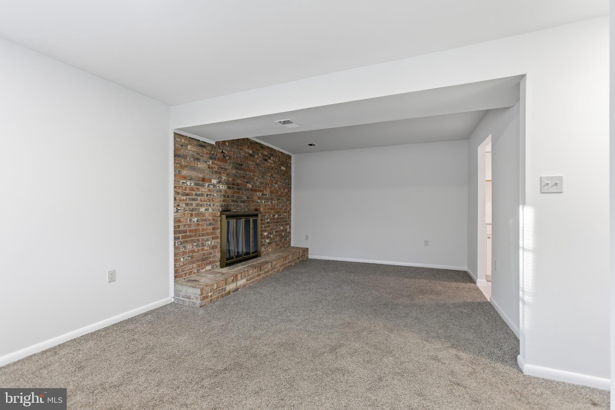 FRIENDLY - Residential Lease