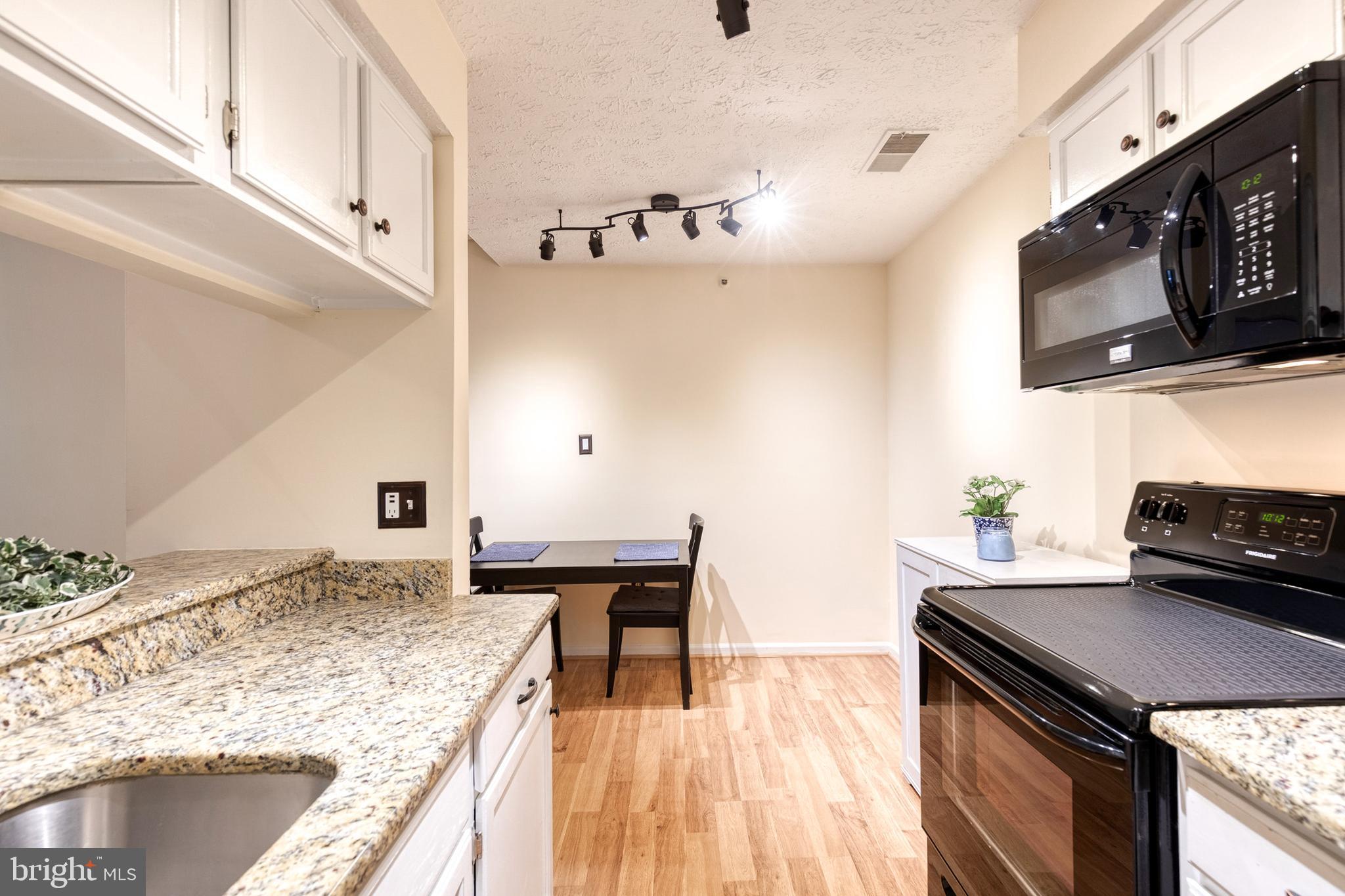 ROCKBURN COMMONS II - Residential