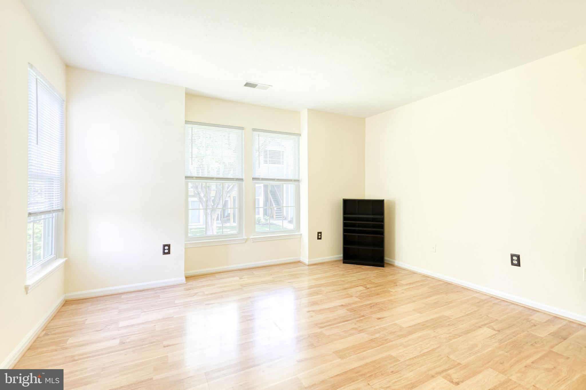 ROCKBURN COMMONS II - Residential