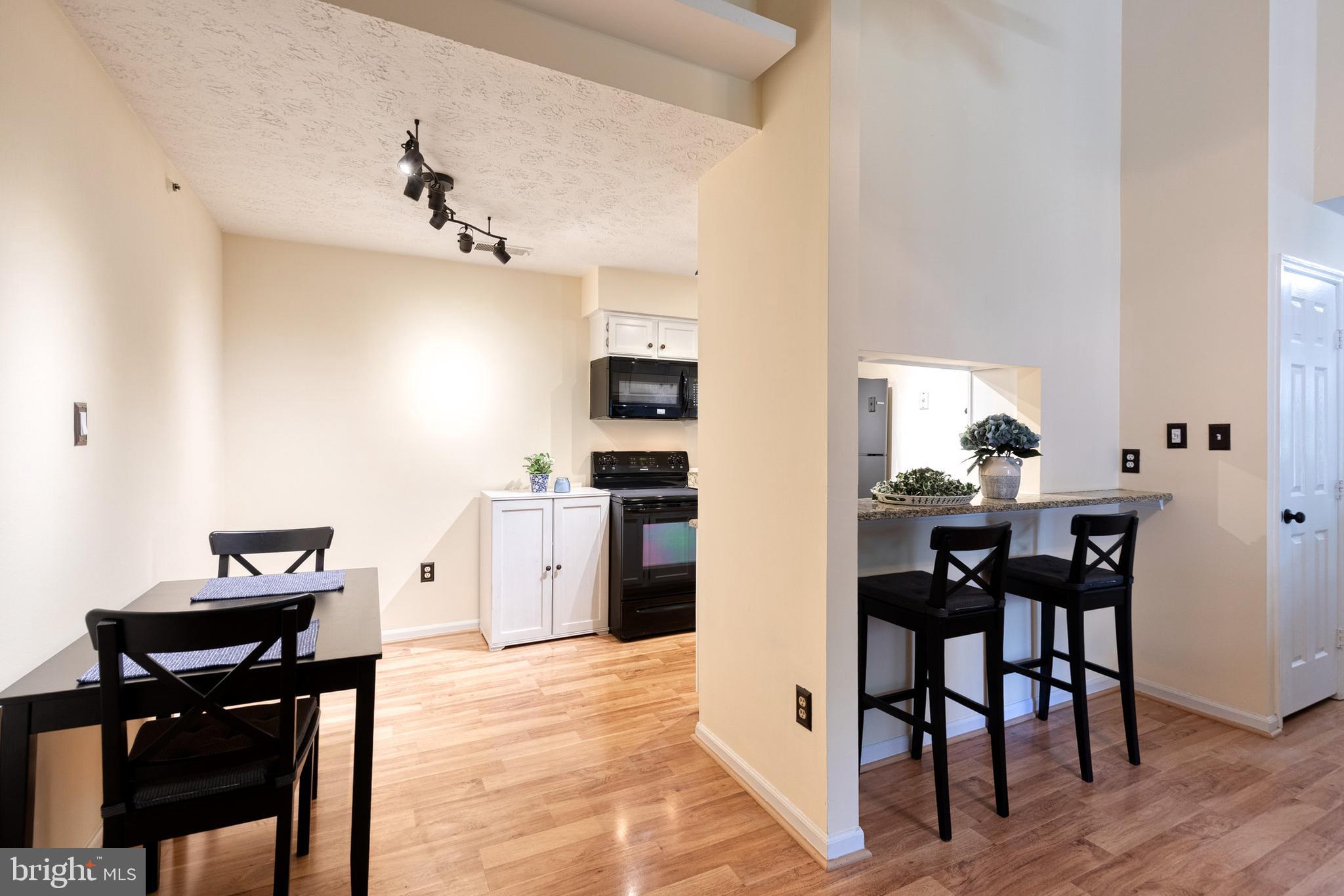 ROCKBURN COMMONS II - Residential
