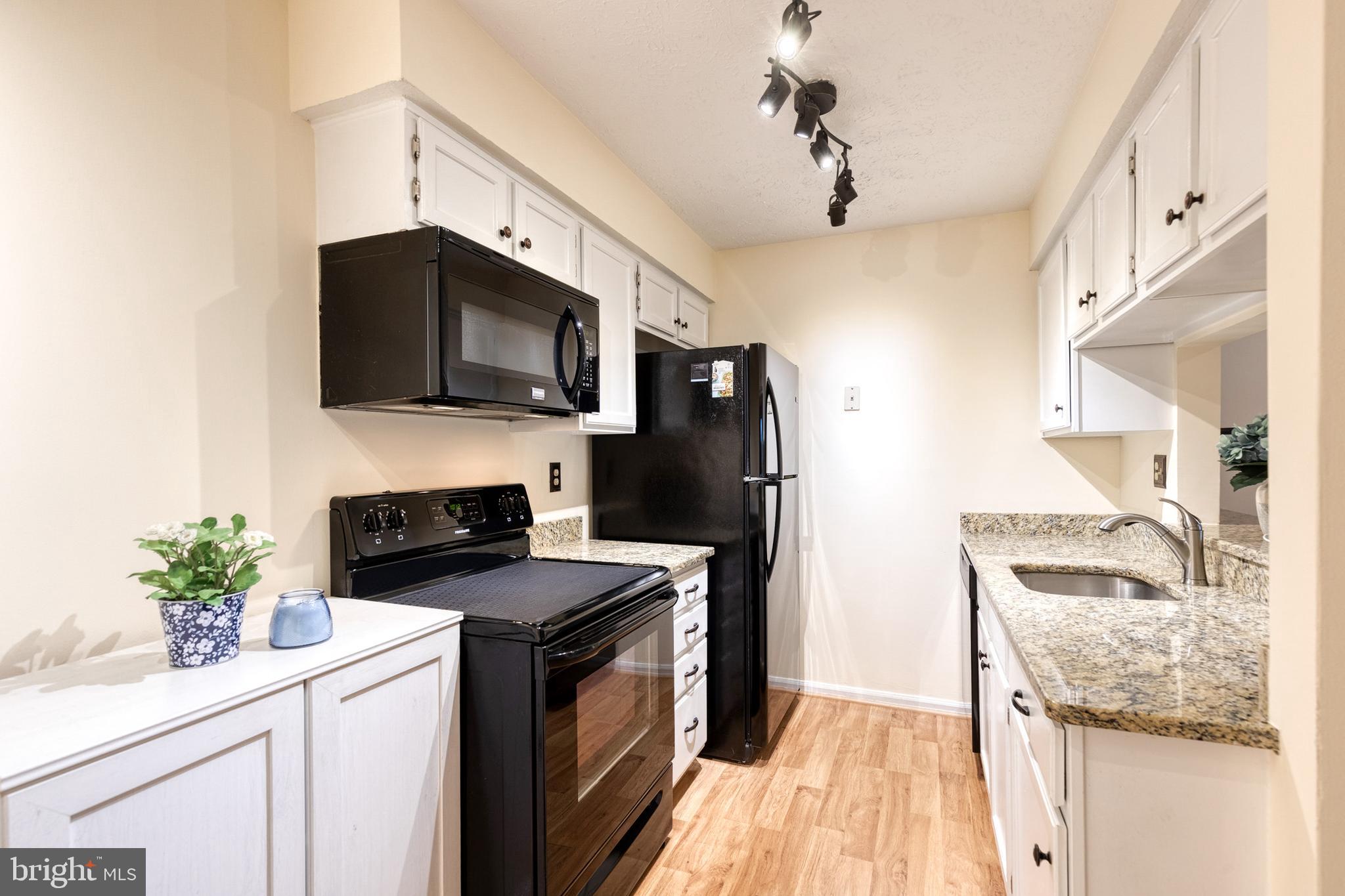 ROCKBURN COMMONS II - Residential