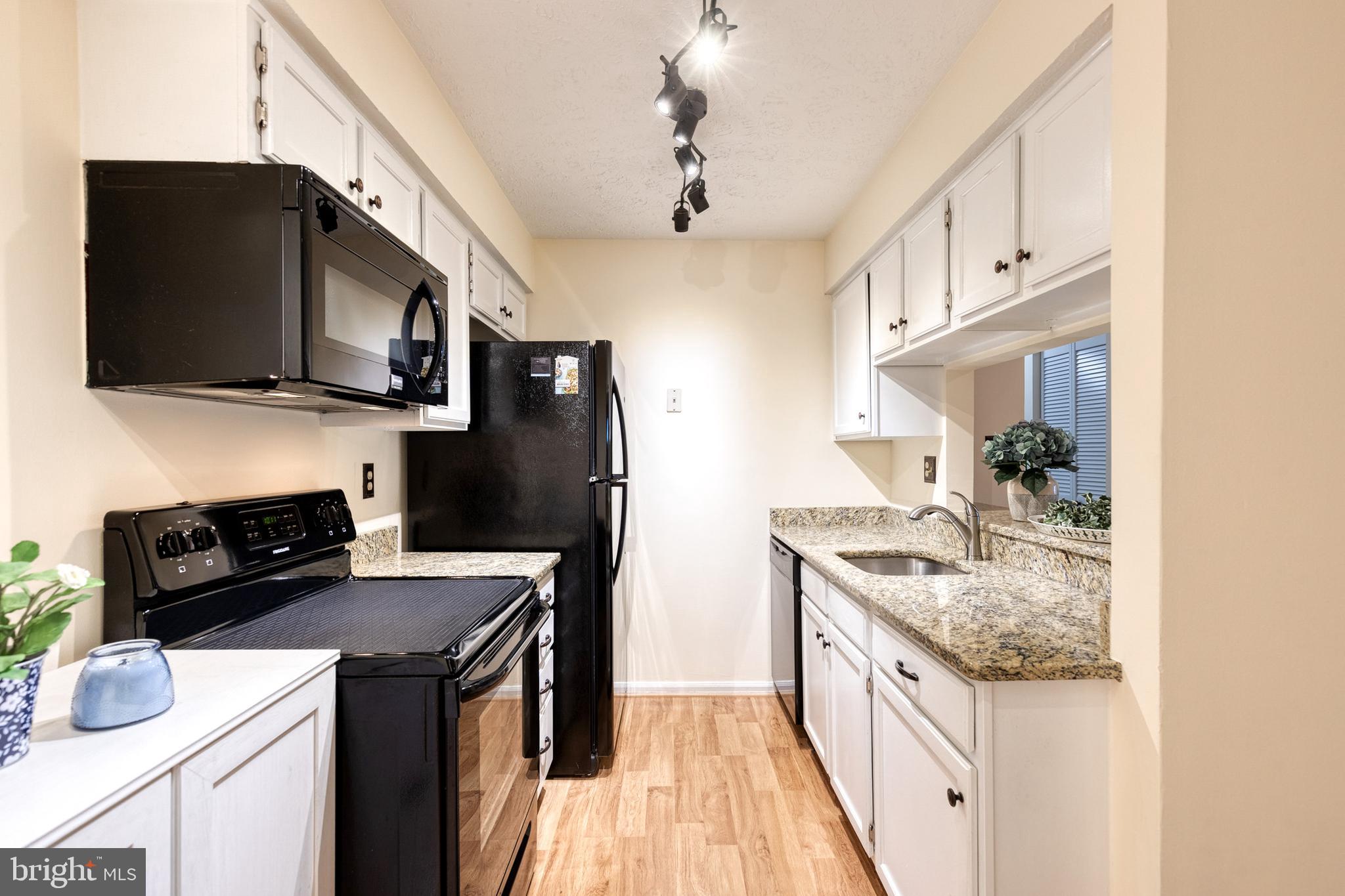 ROCKBURN COMMONS II - Residential