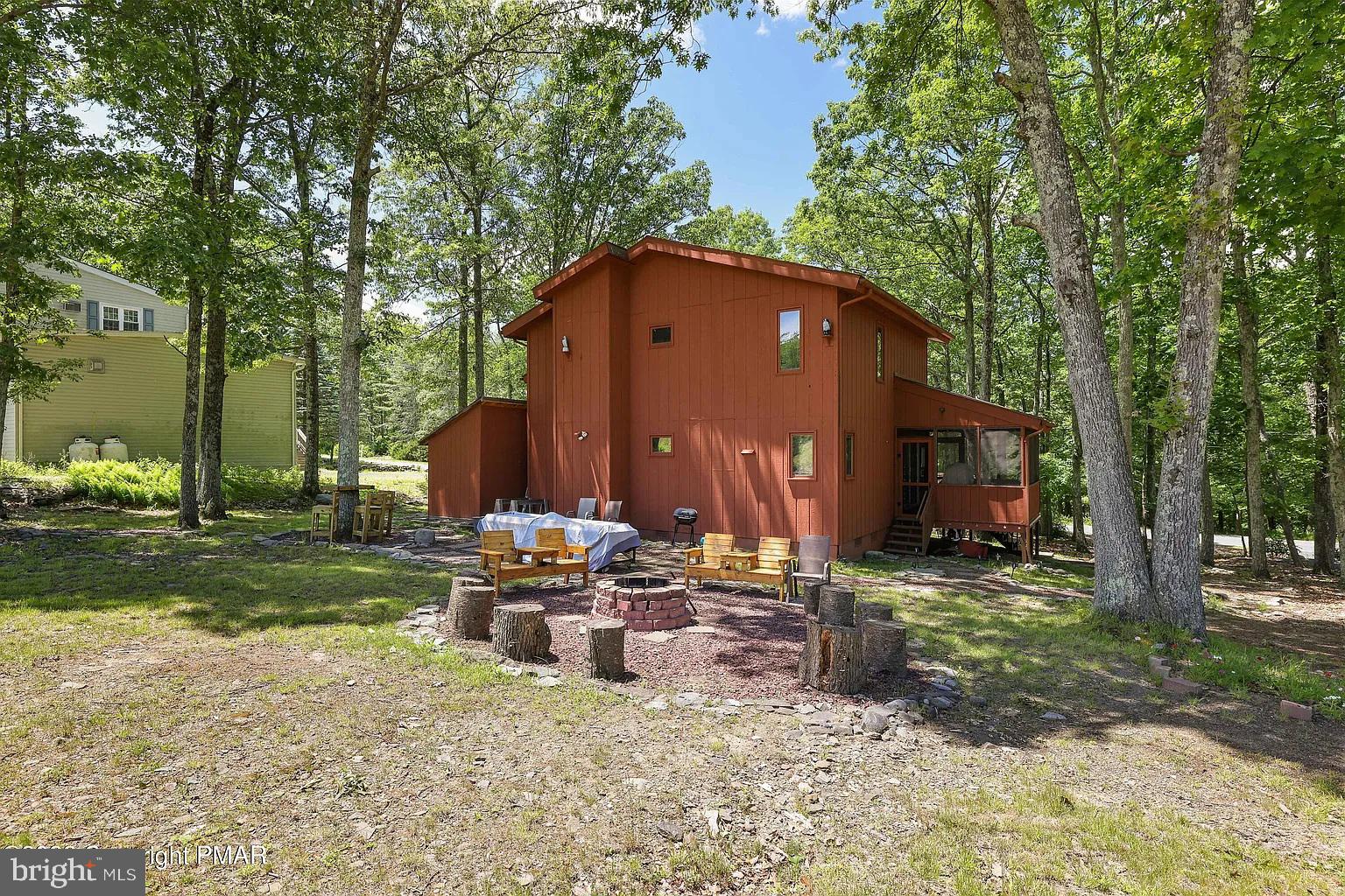 138 BANBURY DRIVE