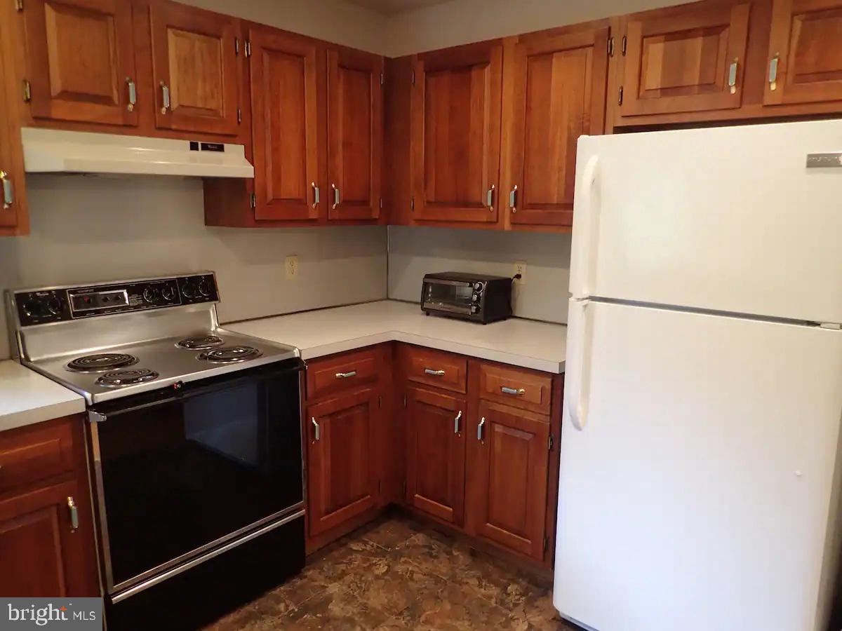 SAW CREEK ESTATES - Residential
