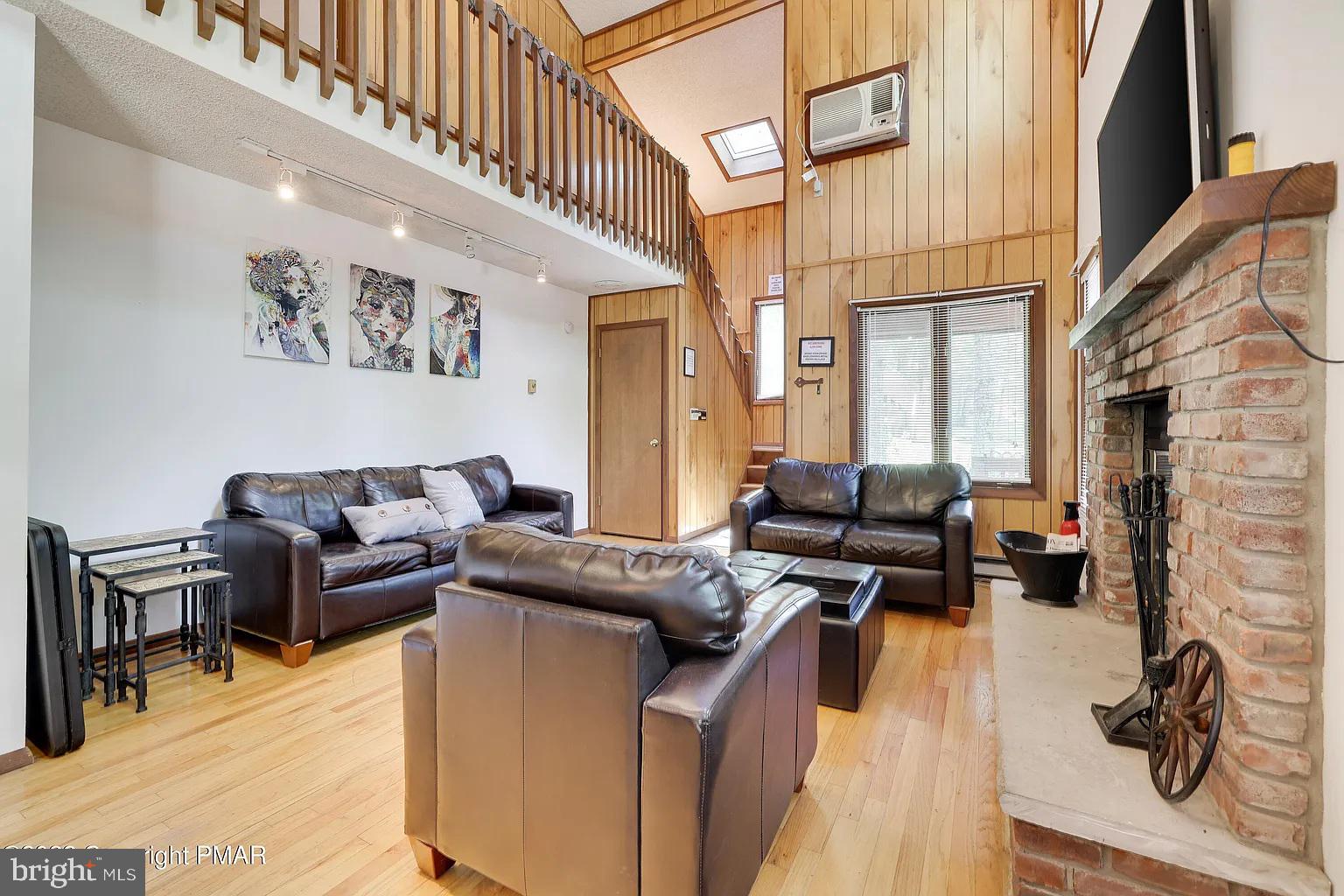 SAW CREEK ESTATES - Residential