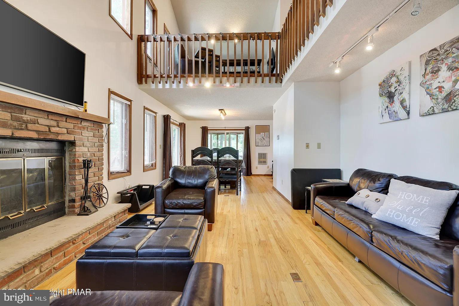 SAW CREEK ESTATES - Residential