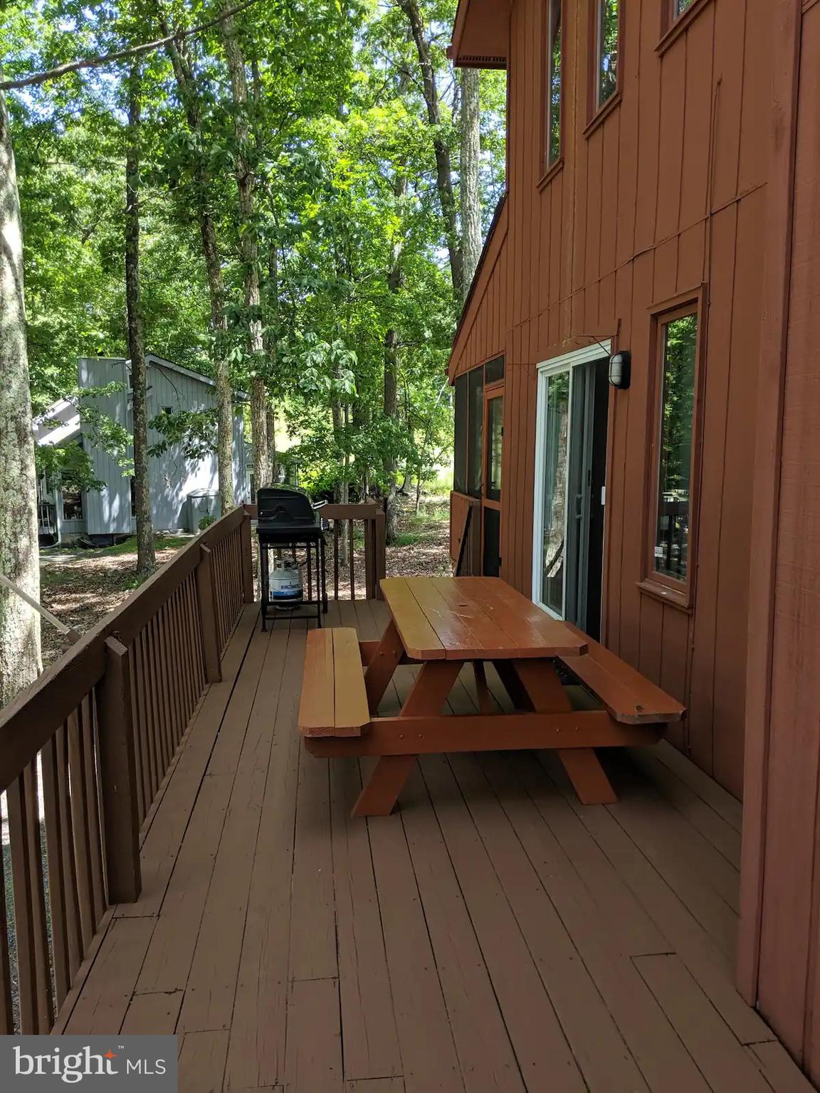 SAW CREEK ESTATES - Residential