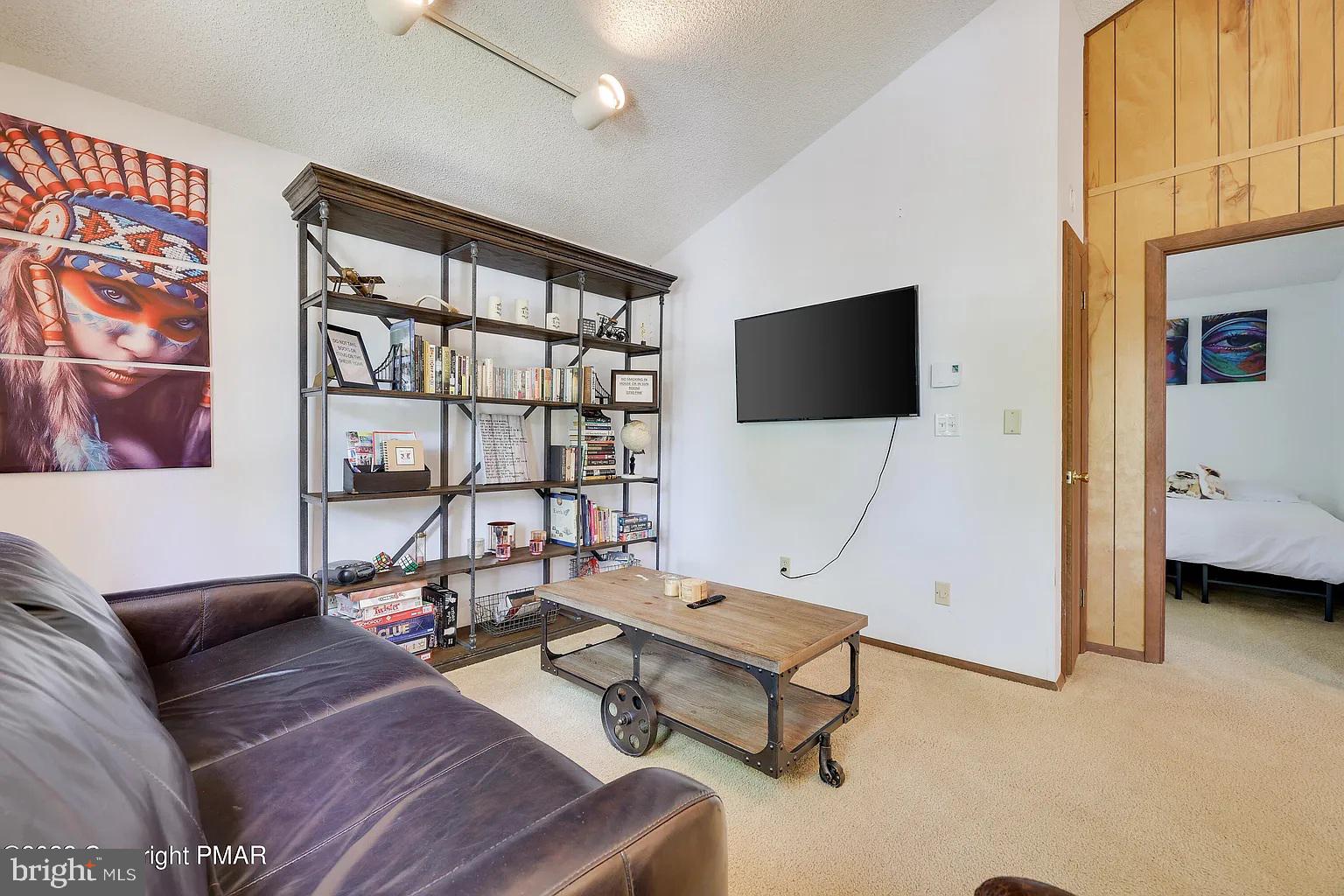 SAW CREEK ESTATES - Residential