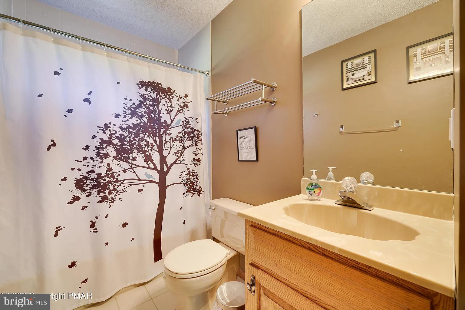 SAW CREEK ESTATES - Residential