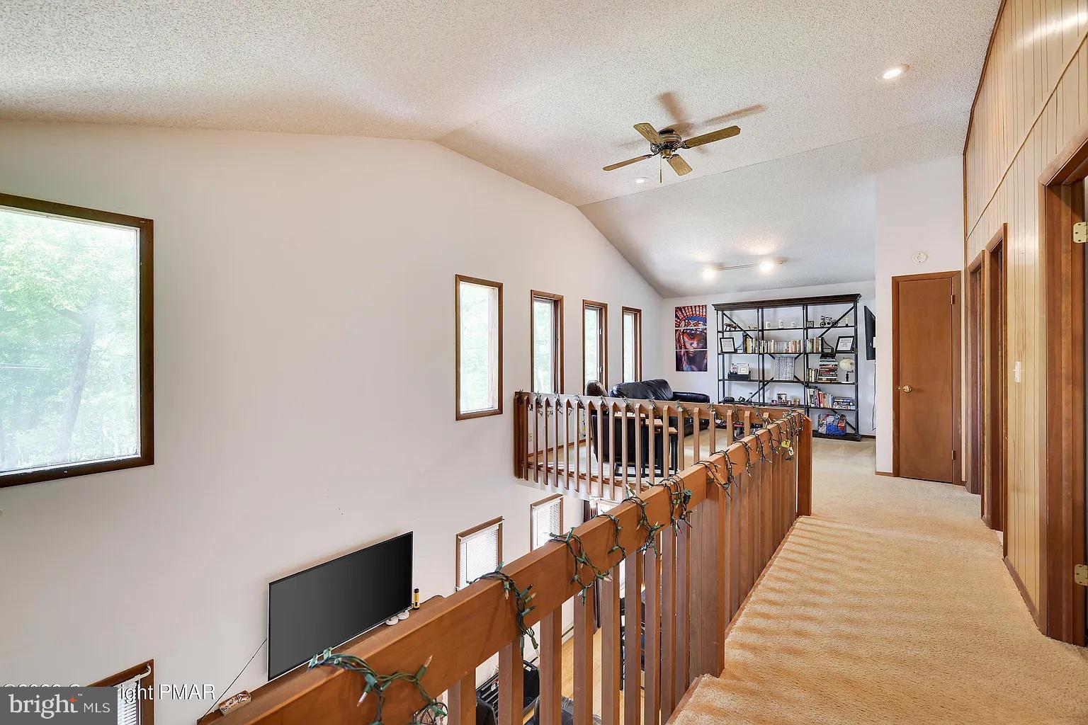 SAW CREEK ESTATES - Residential
