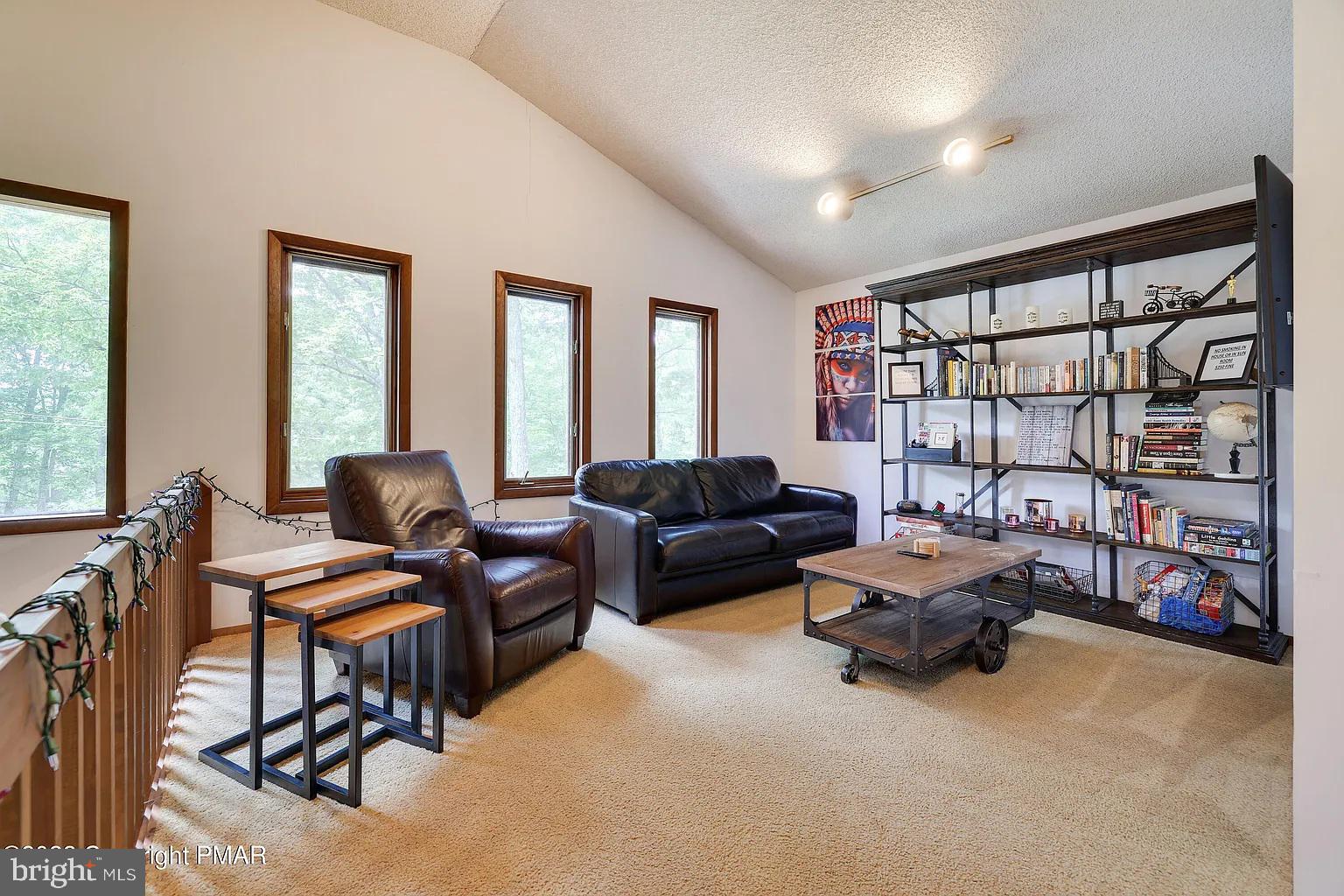 SAW CREEK ESTATES - Residential