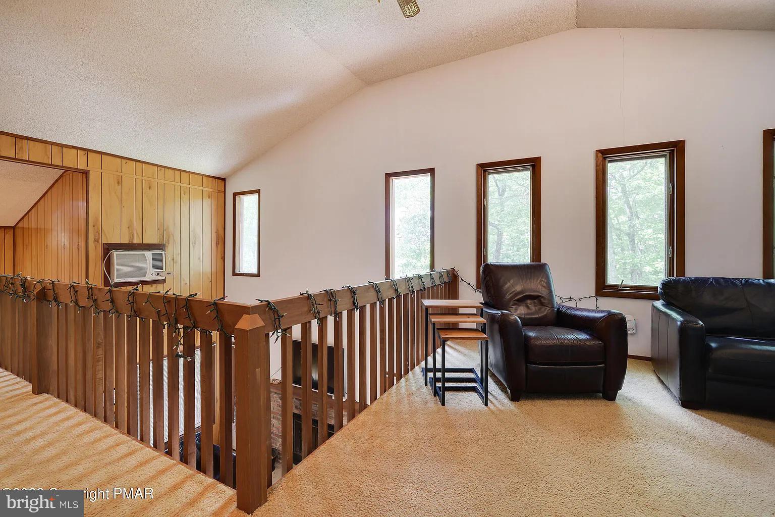 SAW CREEK ESTATES - Residential