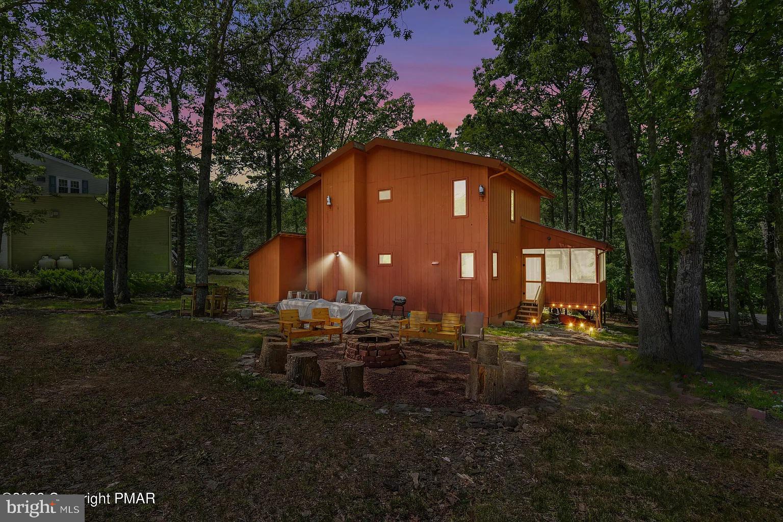 SAW CREEK ESTATES - Residential