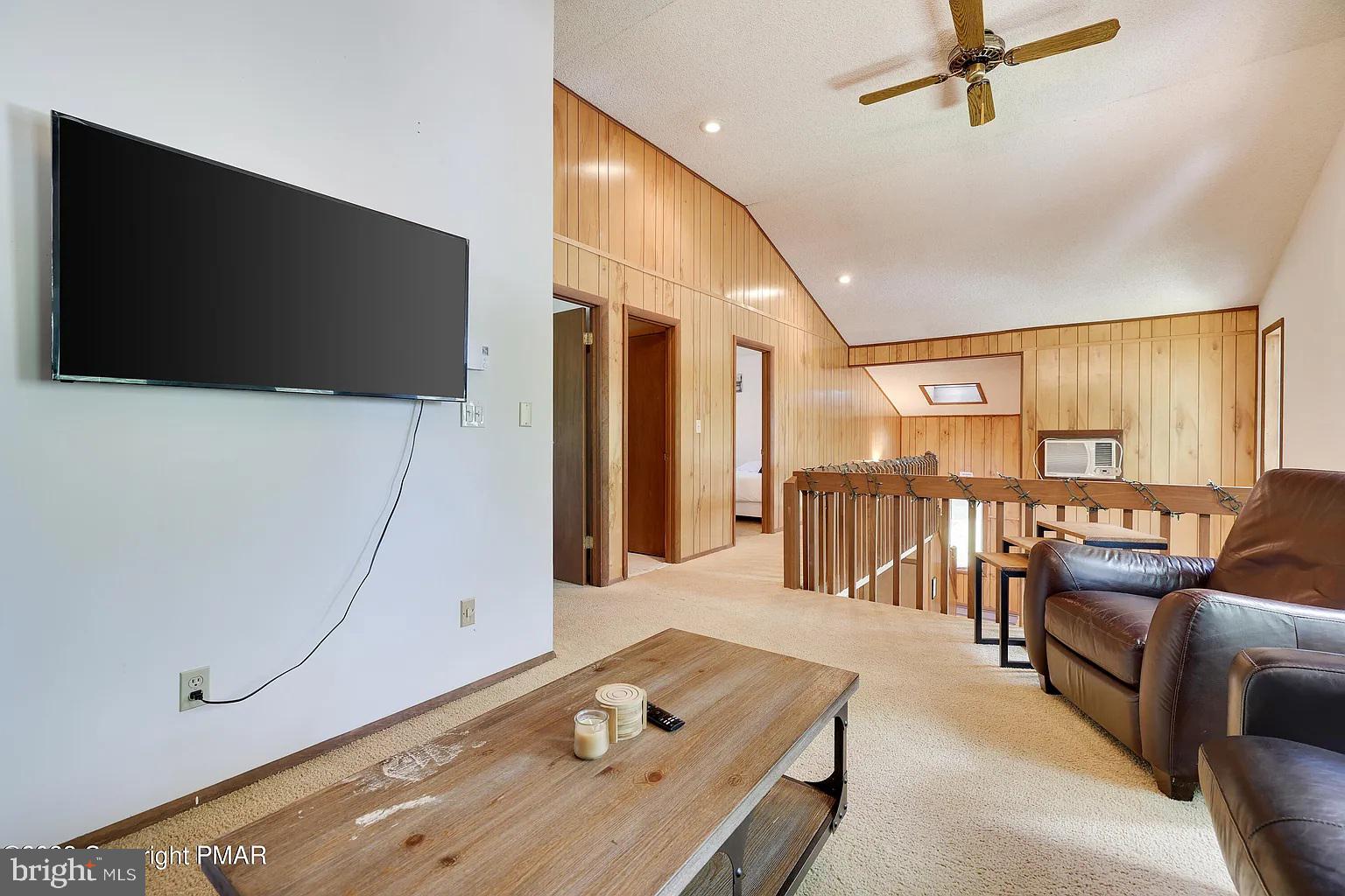 SAW CREEK ESTATES - Residential
