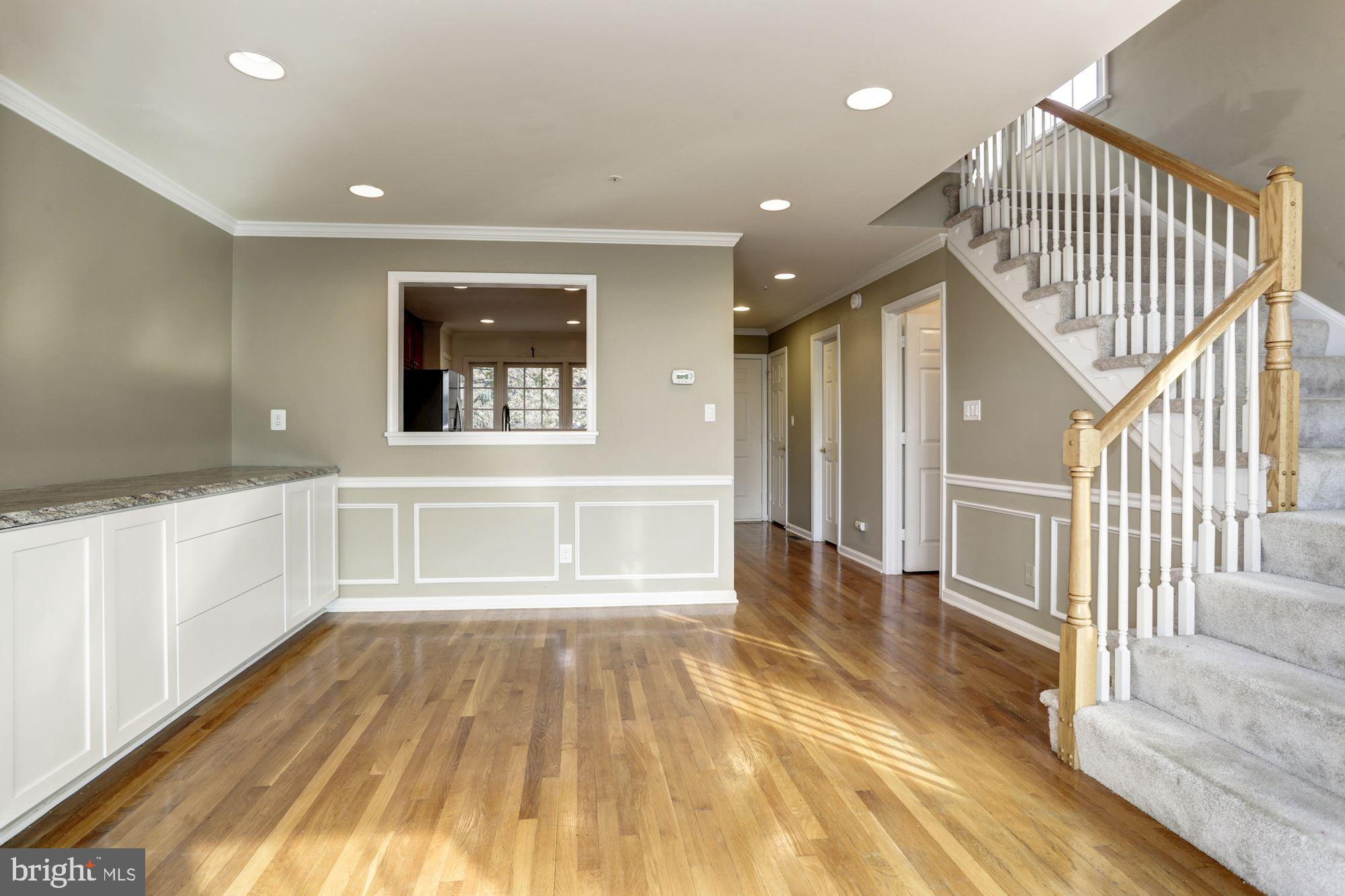 KENTLANDS HILL DISTRICT - Residential Lease